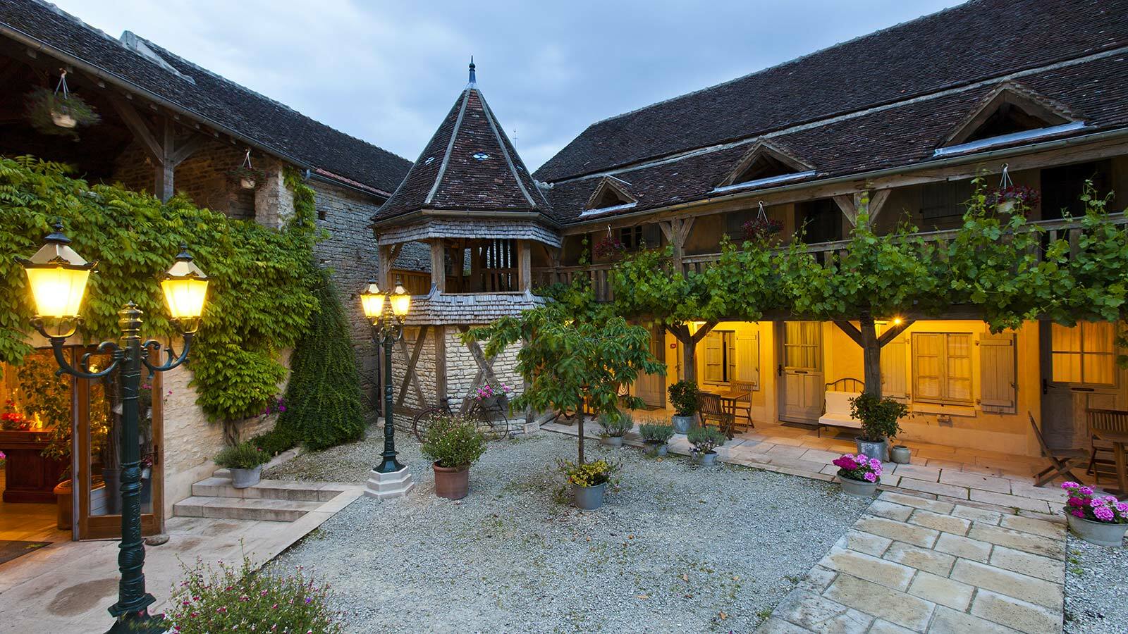 Auberge De Bourgogne Tonnerre Exterior photo